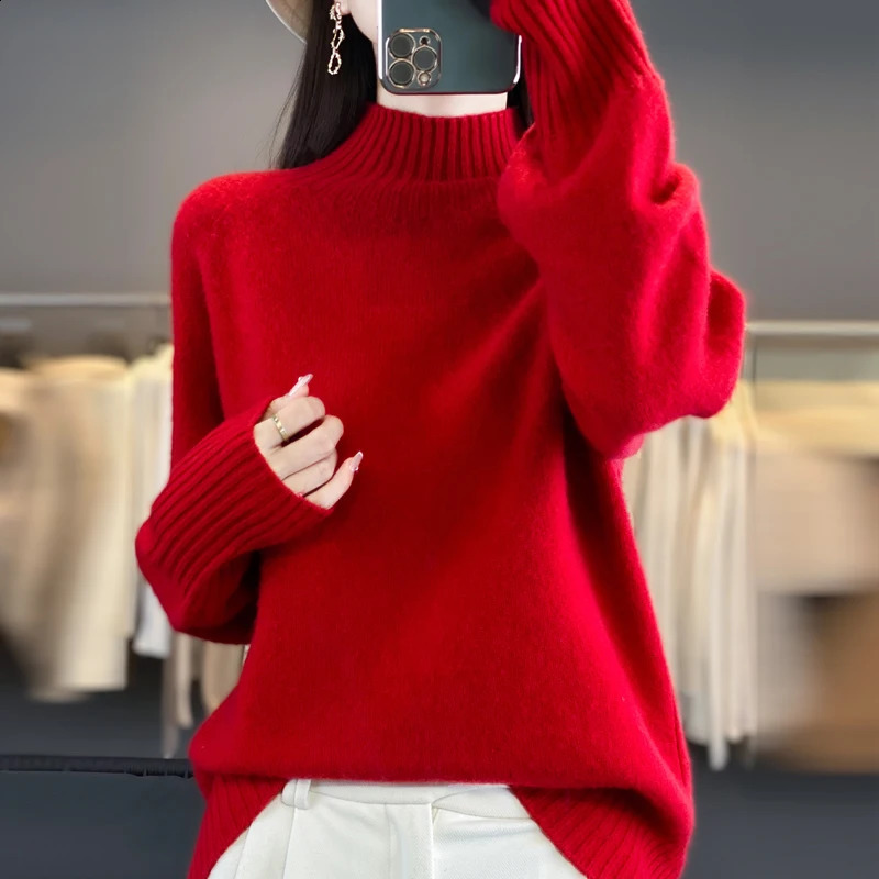 2024 AutumnWinter Fashionable Knitted Half High Neck Side Vertical Pattern Slimming Woolen Sweater 241223