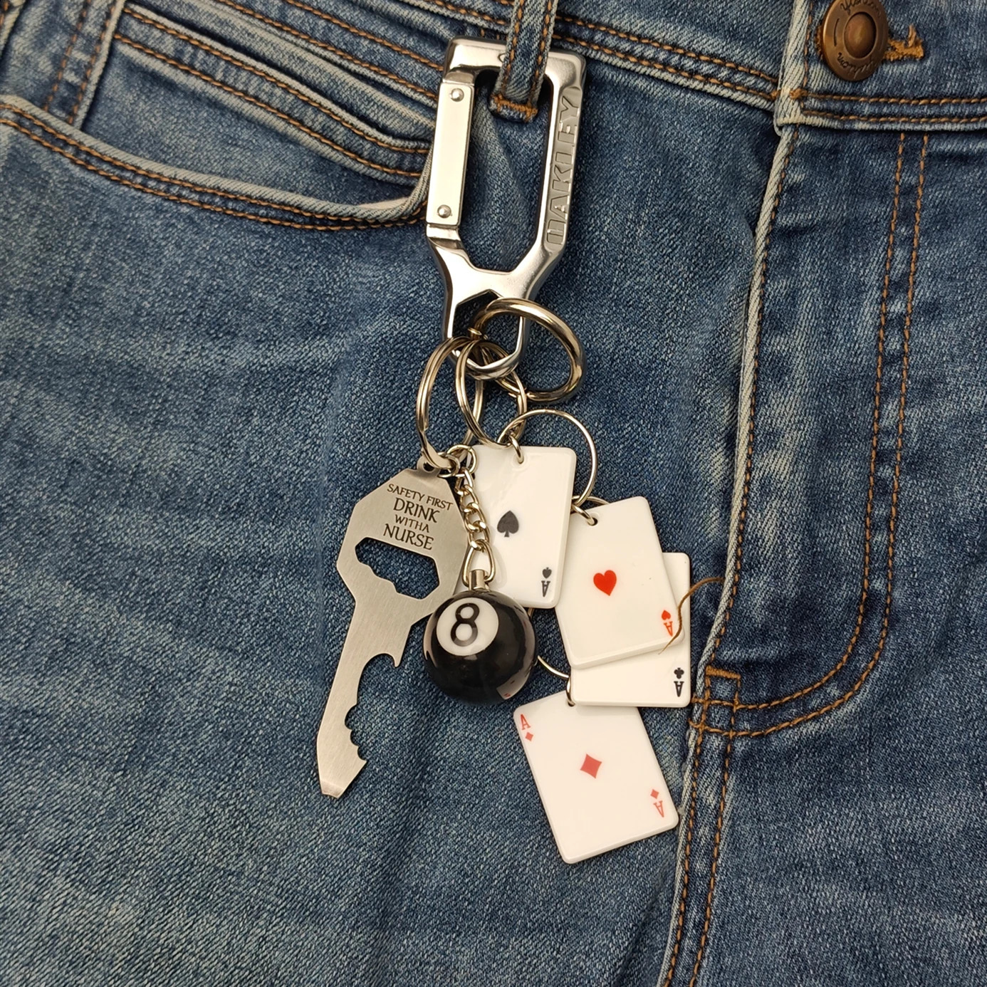 Fashion Creative Women Men Keychain 3D Black No 8 Poker A Bottle Opener ESSENTIAL ICON Carabiner Pendant Accessories Gifts 241227