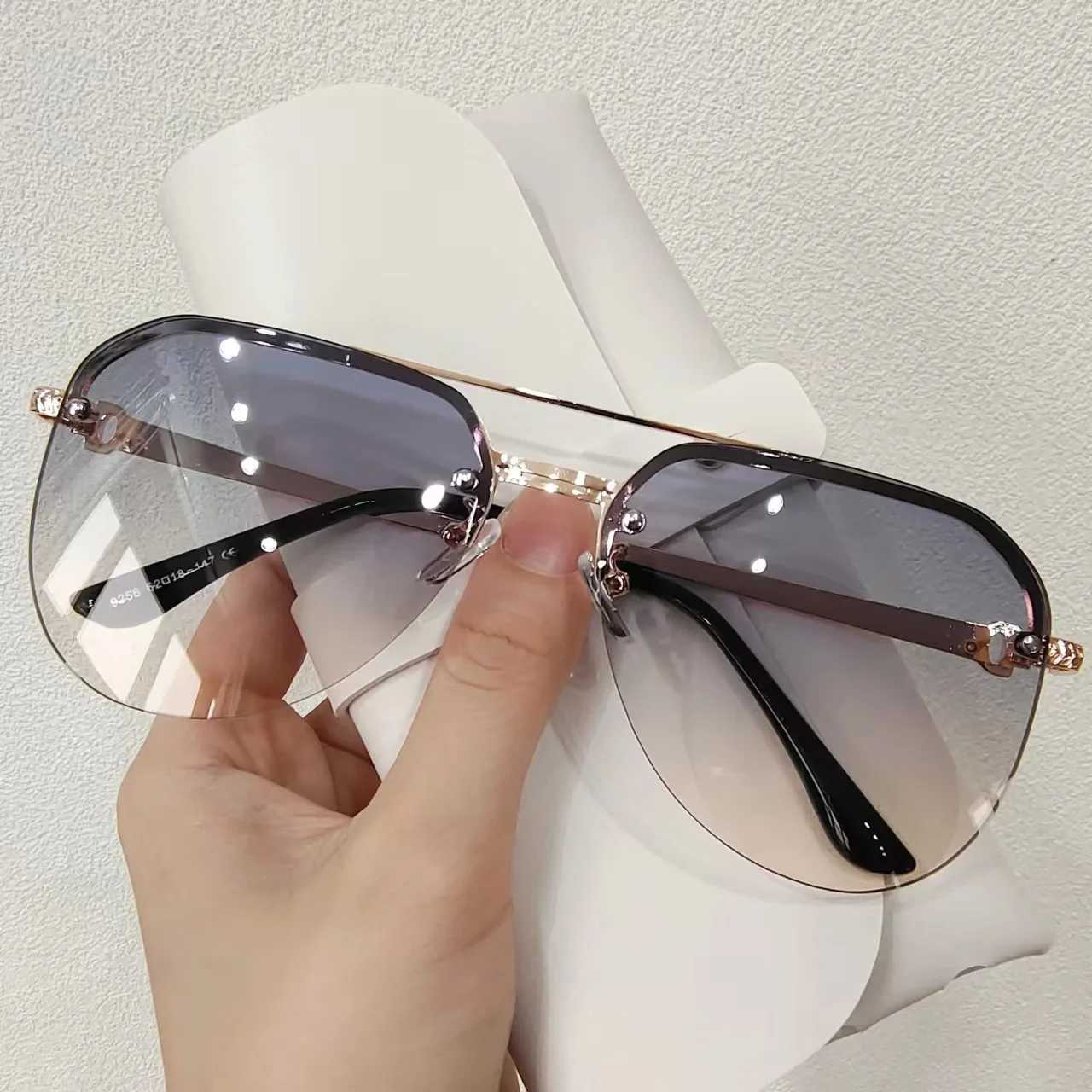 New half frame double beam sunglasses suitable for men and women with luxury driving sunscreen and toad sunglasses W241228