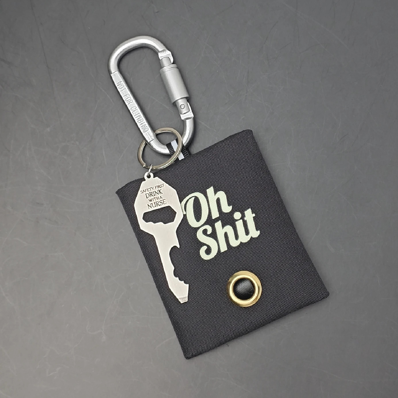 Original Keychains Carabiner in Ones Waist Backpack Accessories For Bag Fashion Essential Pendant Keychain 241227