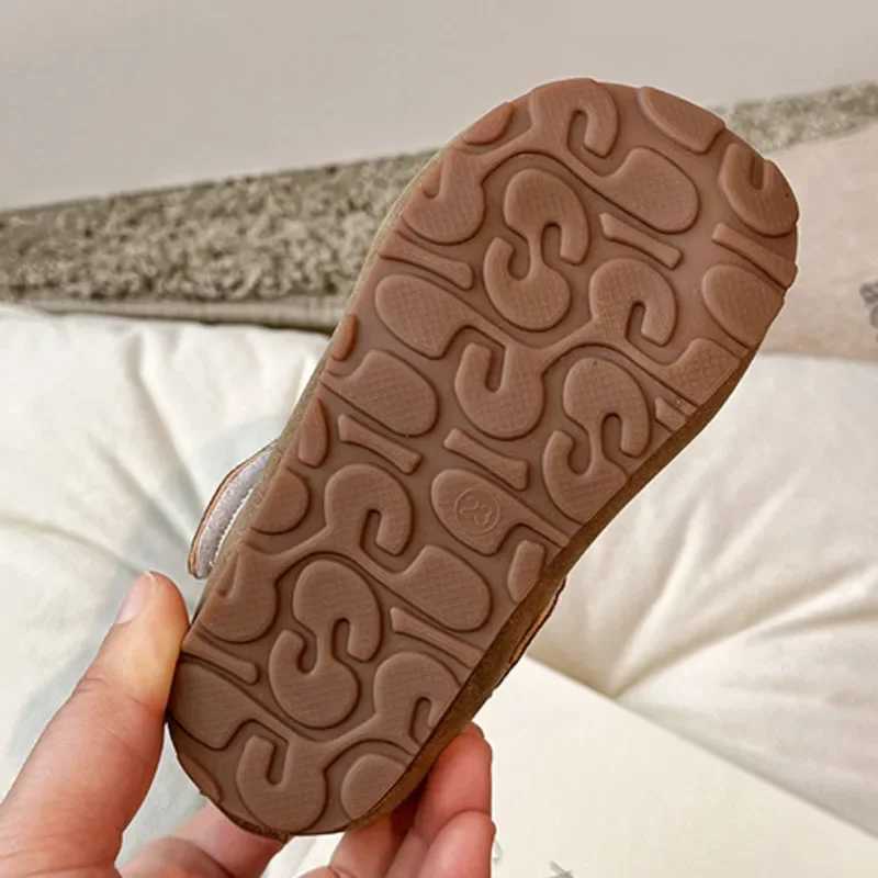 Spring and Autumn Childrens Flat Shoes Ruffles Shallow Preschoolers Girls Princess Shoes Soft Hook and Loop Anti slip Childrens Single Shoes W241228