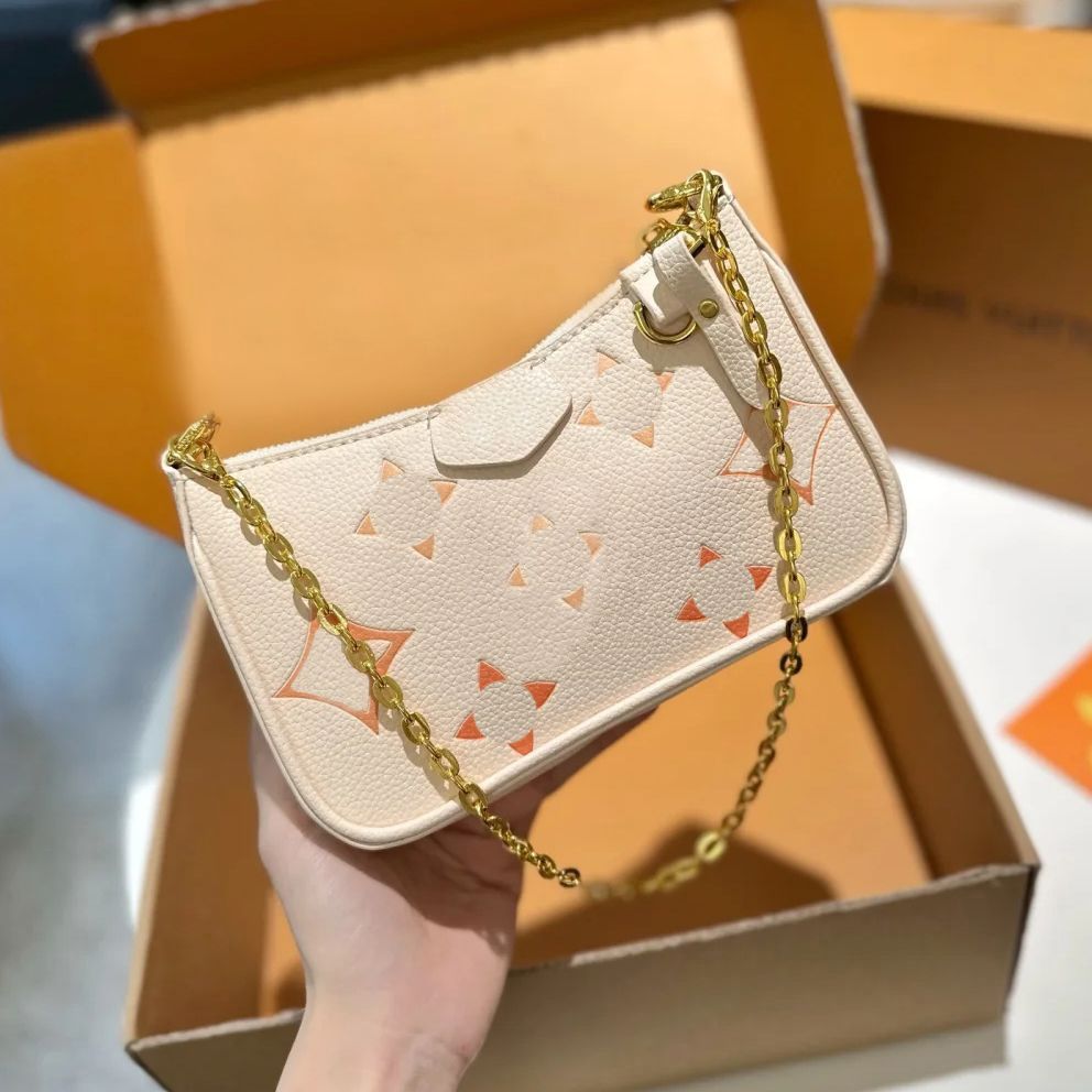 Designer bag High quality Shoulder Bags Chain Wallet On Strap Purse Emed Letters Old wer Handbags ral Lady Embroidery Half Moon Bag