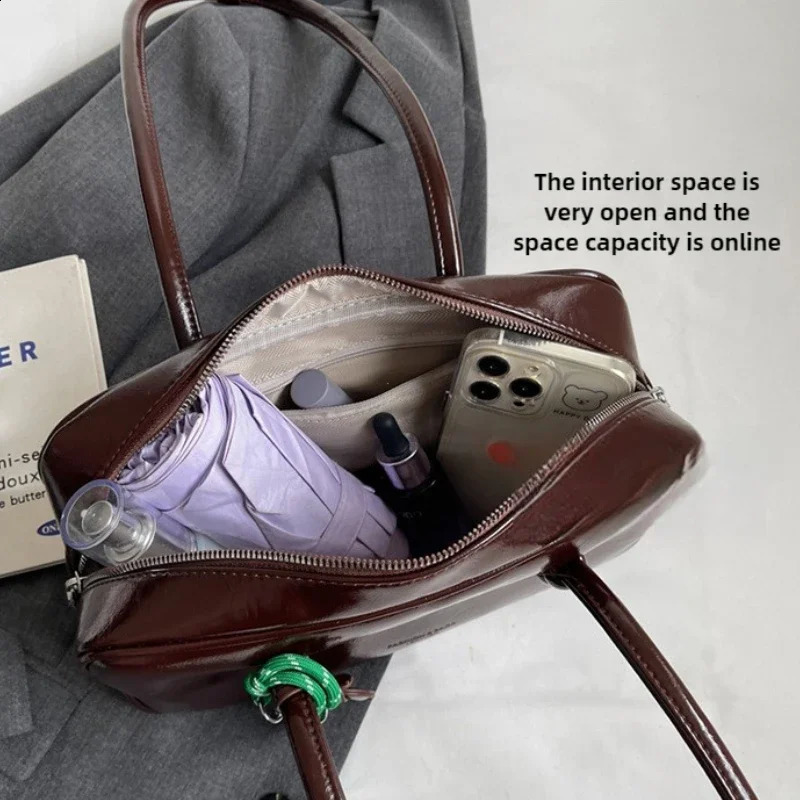 Vintage Women Business Shoulder Bags Simple Ladies Commute Tote Bag Pu Leather Female Underarm Bag Large Capacity Handbags Purse 241228