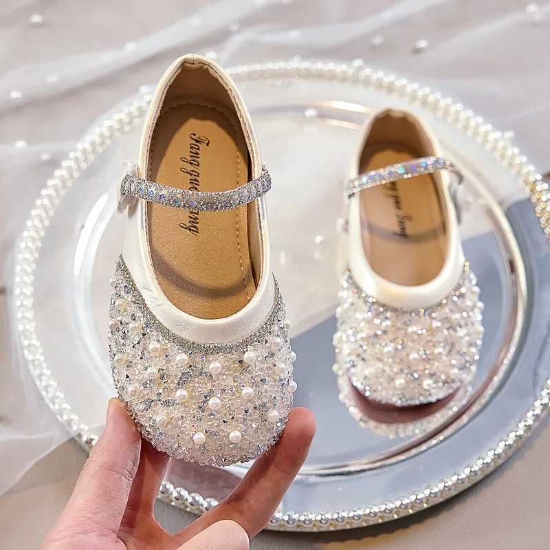 Fashionable and elegant light childrens womens leather shoes Mary Jane luxury rhinestone childrens princess pearl dress flat shoes W241228
