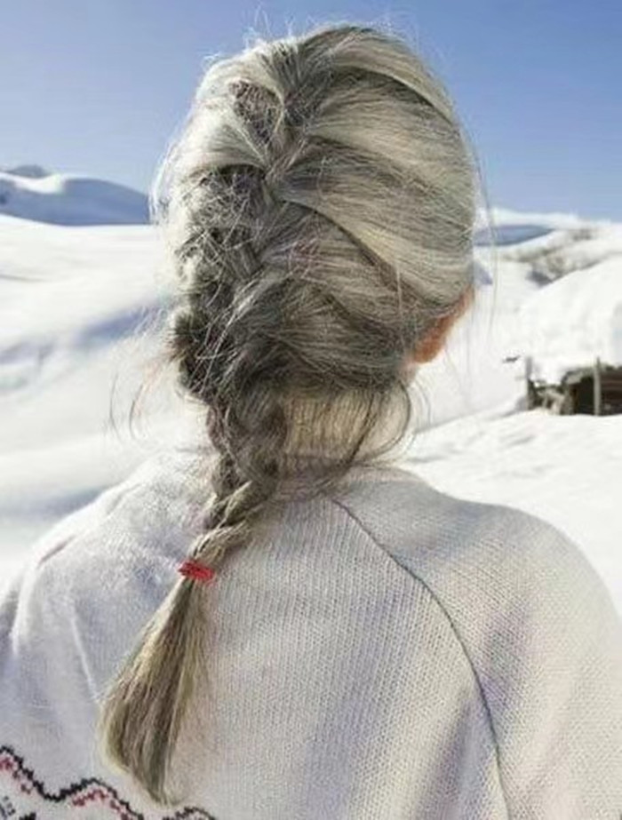 Elegant gray human hair ponytail hairpiece salt and pepper natural grey pony tail hair piece brazillian silver curls extension humain raw curly wraps 