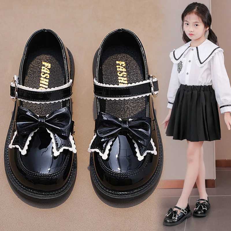 Spring and autumn girls leather shoes bow bead princess cute soft comfortable childrens apartment childrens shoes W241228