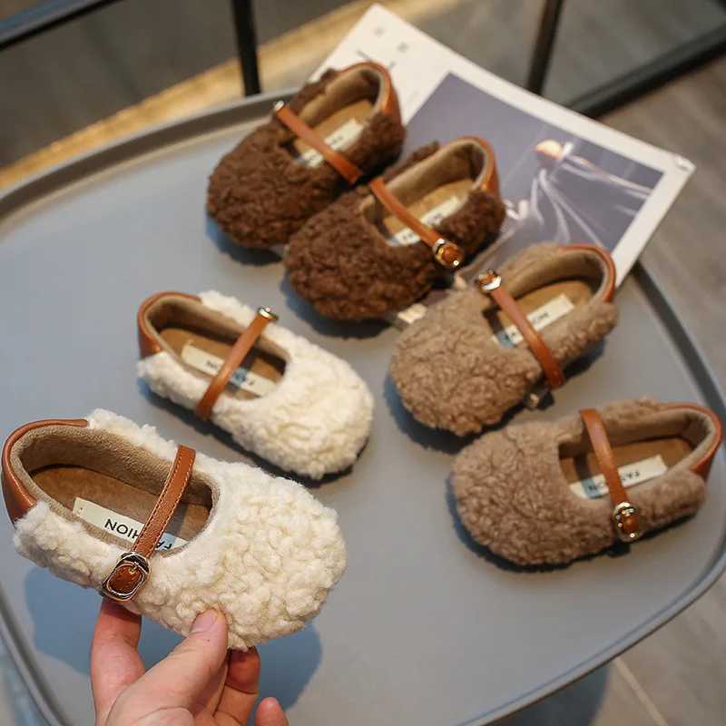 Super comfortable fur Mary Janes childrens shoes with new designer metal buckle childrens cotton pad winter shoes for children H08067 W241228