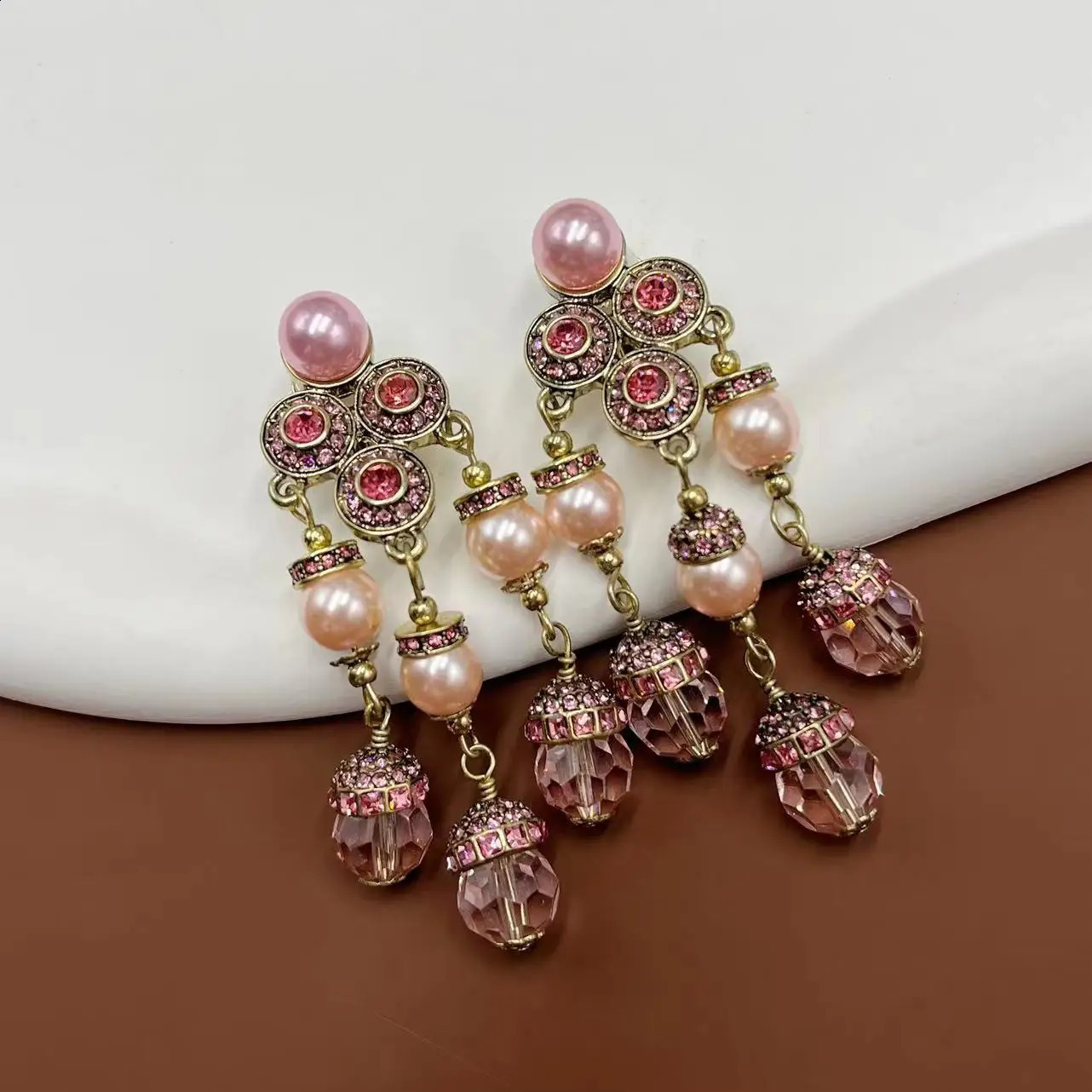Tassel glass crystal beads middle vintage sweet and cute pull down girls dream fashion pink ear clips 241226