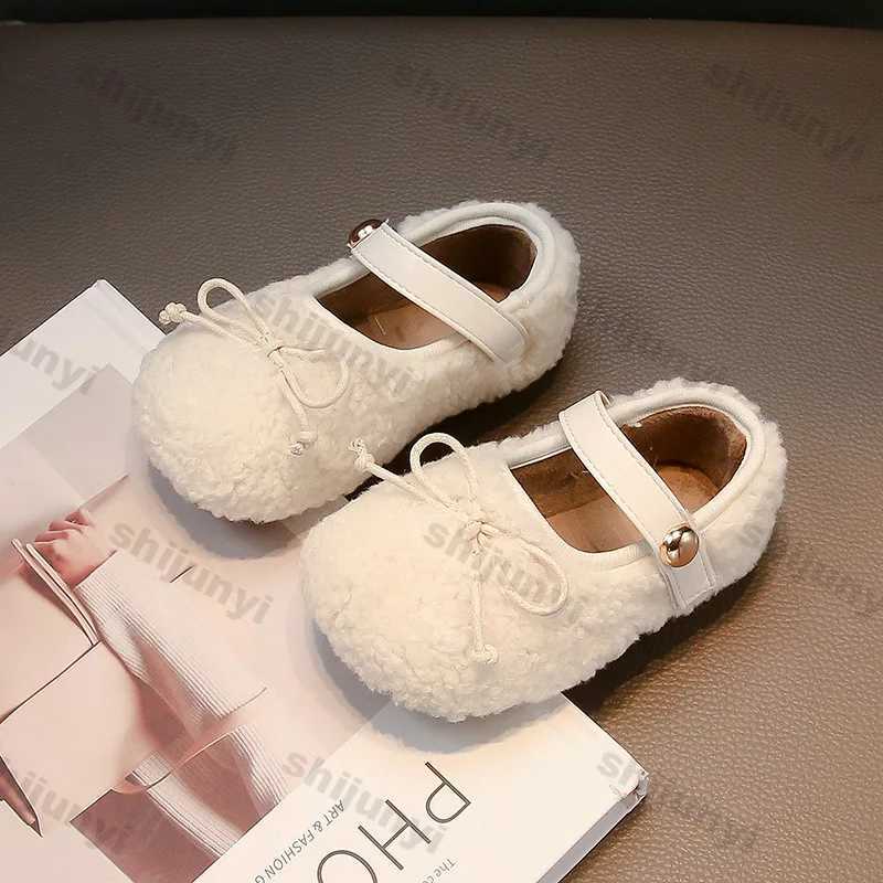 Girls flat casual cotton shoes winter girls baby cotton shoes childrens plush anti slip childrens soft anti slip princess plush shoes W241228