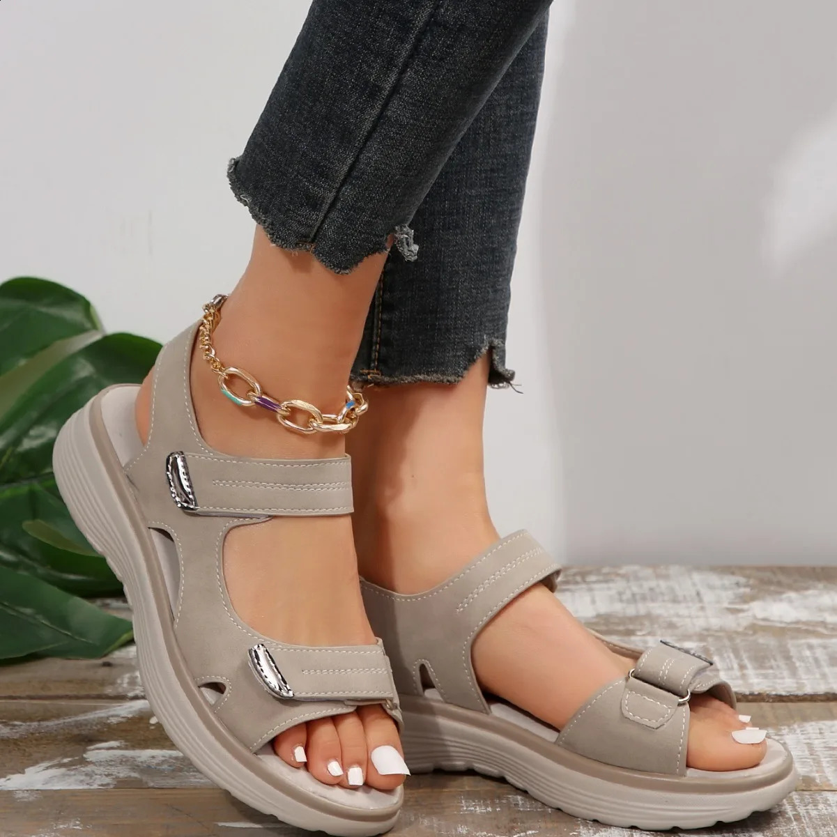 Womens Solid Color Casual Sandals Platform Ankle Buckle Soft Sole Walking Wedge Shoes Slingback Summer Shoes 241228