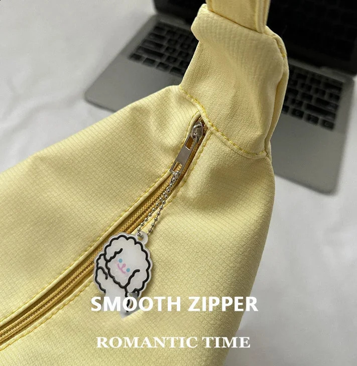 Korean and Japanese style cute canvas leisure youth schoolbag beautiful sweet crossbody large capacity shoulder bag 241227