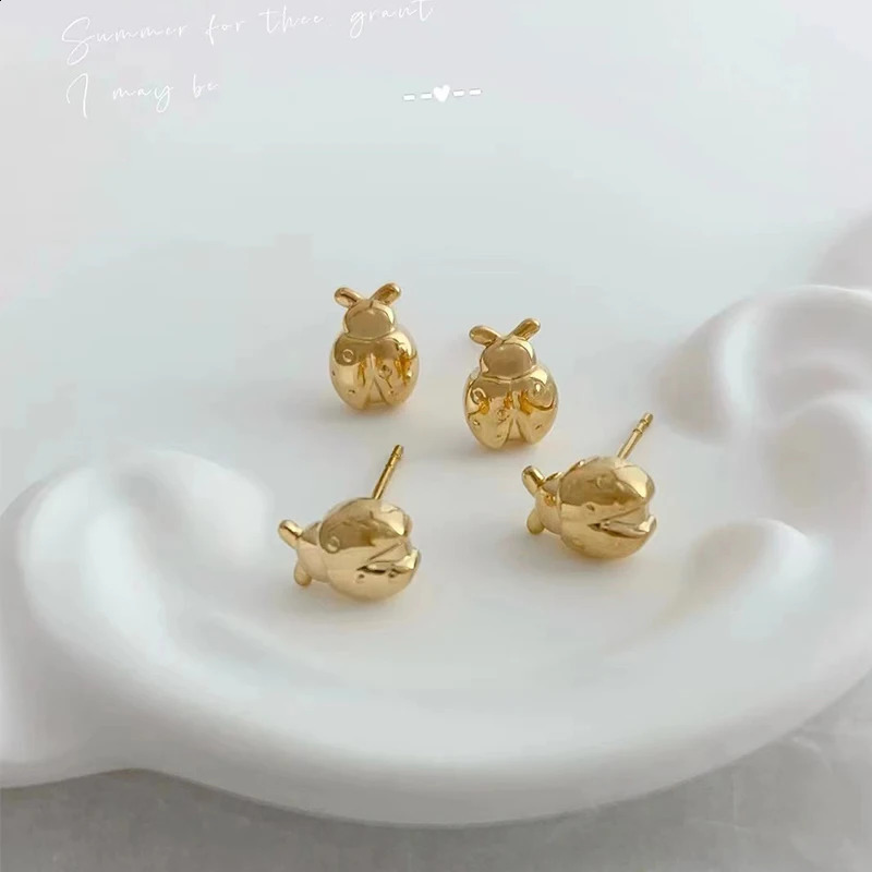 Real 18K Gold Bee ladybug Stud Earrings Pure AU750 Gold Cute Insect Earring for Women Fine Jewelry Gift 241226