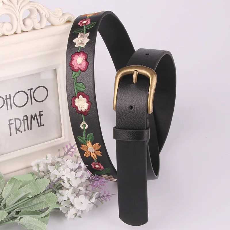 Newly embroidered floral decoration womens belt retro fashion womens classical Chinese style belt W241228