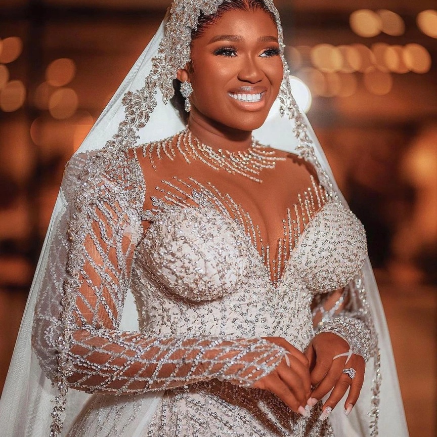 Luxury Mermaid Wedding Dress Beaded Sequins O Neck Long Sleeve Bride Gowns Detachable Sweep Train Bridal Dresses Customized