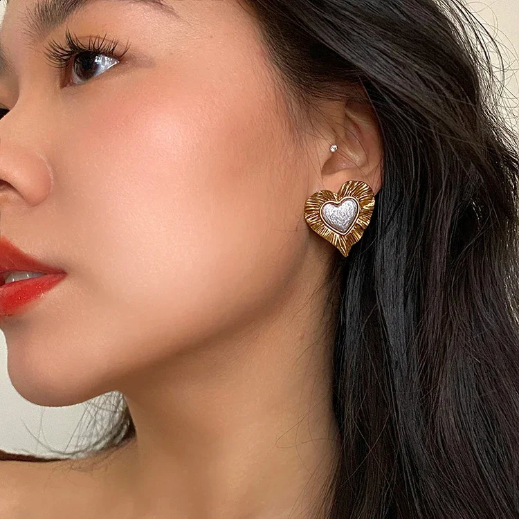 Pearl Heart Earrings Women Vintage Jewelry High Quality Runway Fashion 241226