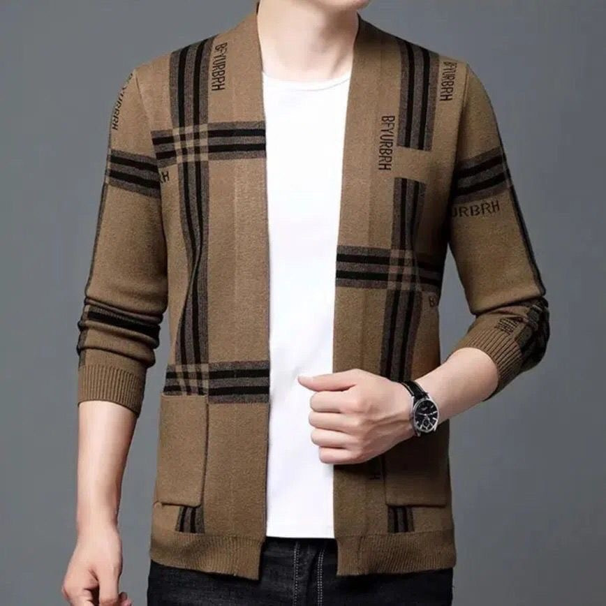 2024 Spring and Autumn New Mens cardigan jacket Korean version striped trendy mens top