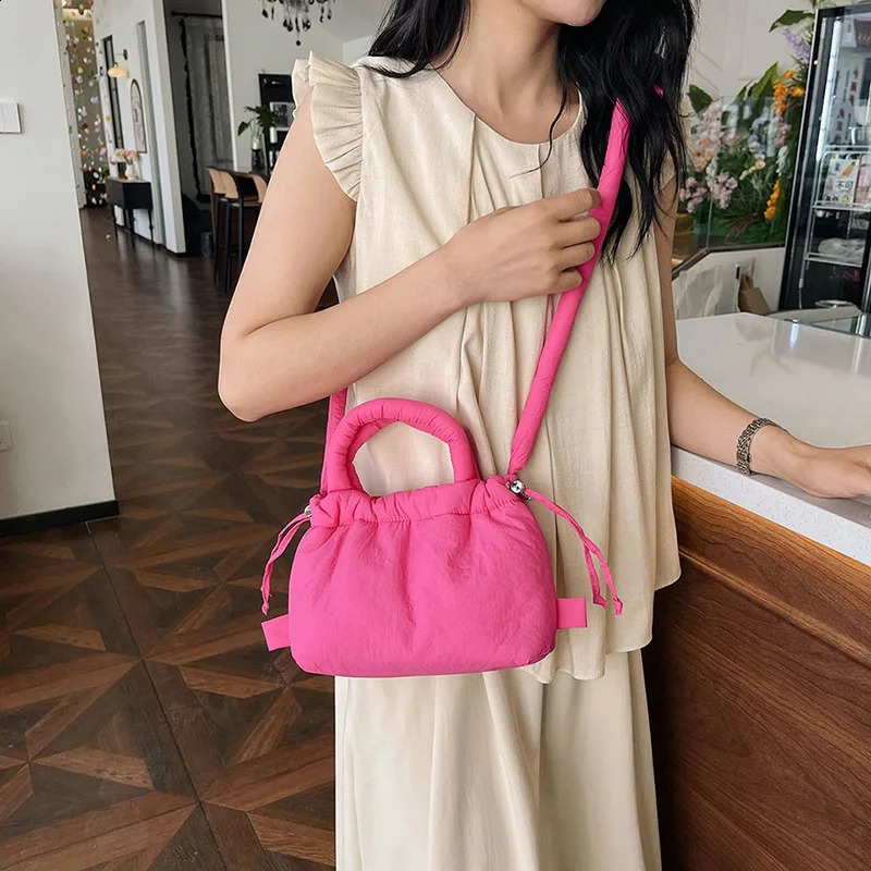 Fashion Small Puffer Tote Bag Padded Women Shoulder Bags Nylon Down Cotton Crossbody Bag Mini Lady Blue Handbags 241227