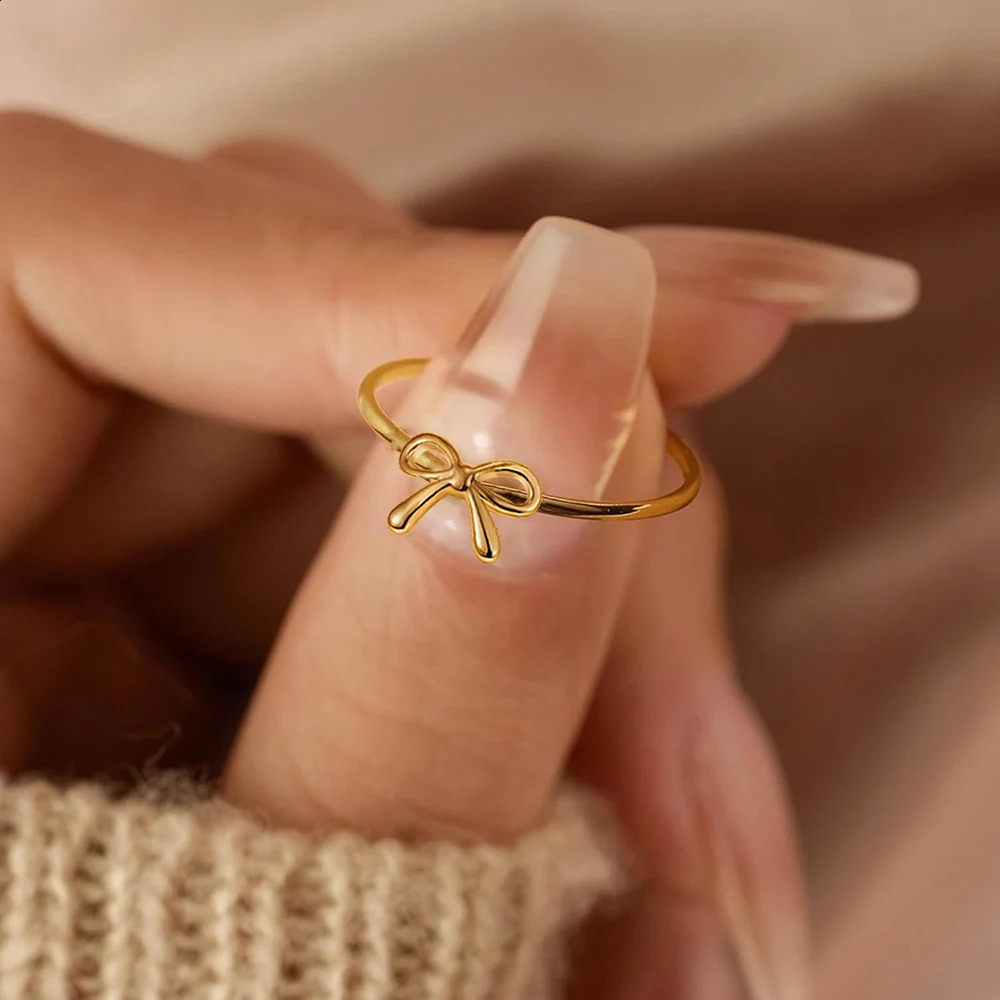 Dainty Gold Plated Bow Rings for Women Mother Daughter Friendship Ribbon Knot Ring Aesthetic Bowknot Wedding Bands Jewelry Gift 241225