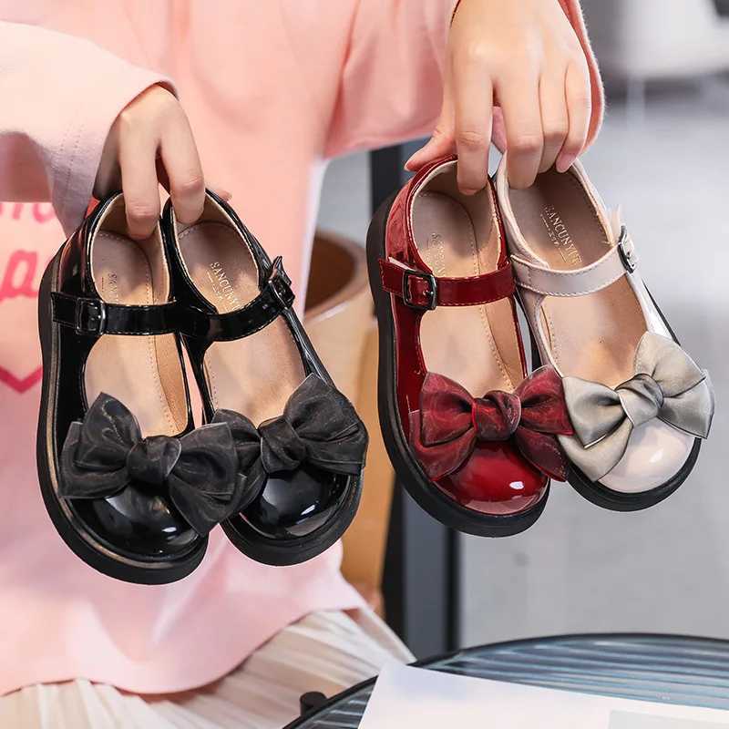 Girls leather shoes 2023 spring/summer new item childrens black soft soled princess bow British sled casual shoes W241228
