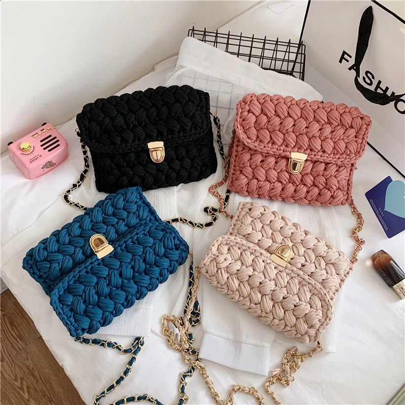 Handmade Woven Womens Crossbody Bags Thread Hook Knitted Shoulder Bag Colorful Strip Chains for Women Small Purses 241225