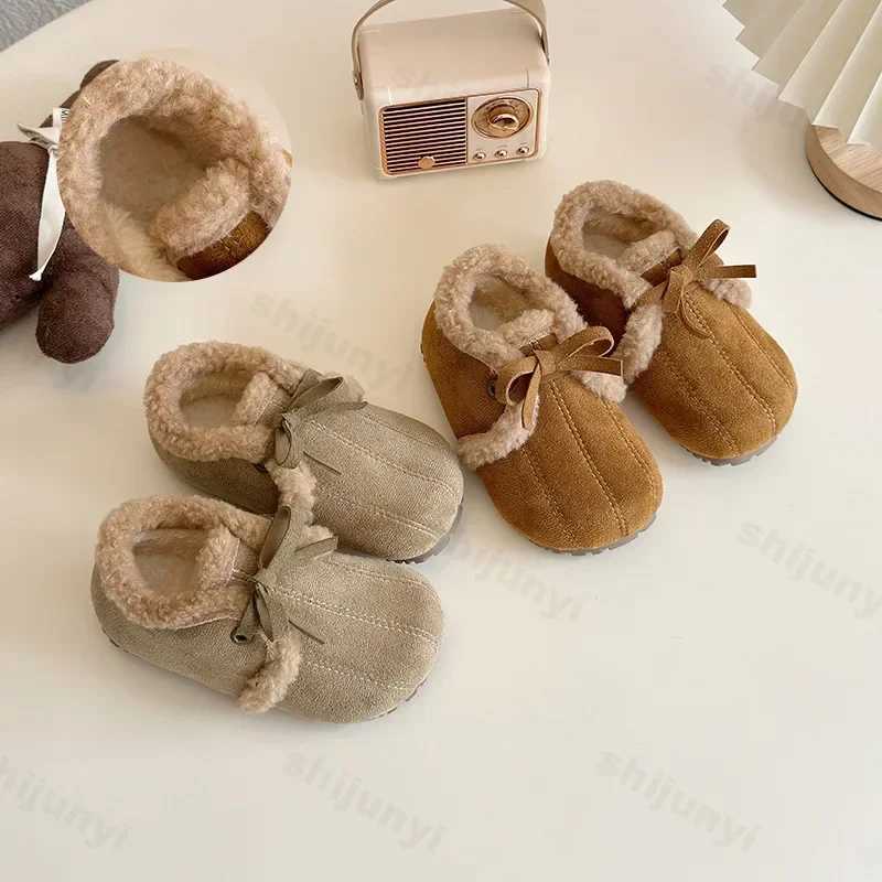 Childrens Plush Womens Shoes Winter New Style Bow Soft Sole Anti slip Cotton Flat Bottom Comfortable and Warm Casual Shoes W241228
