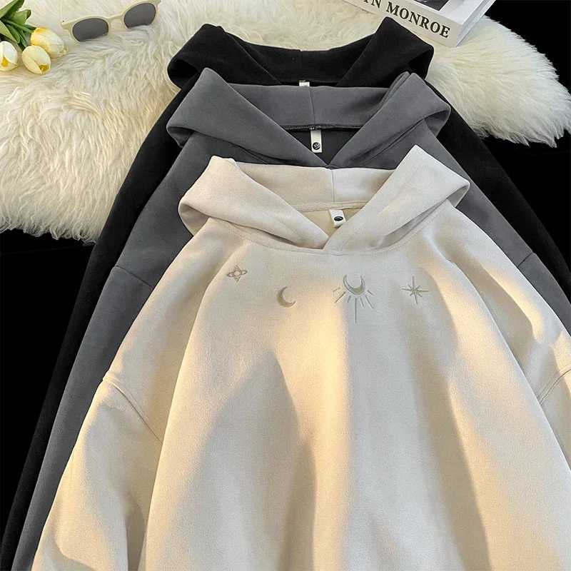 New Suede Sweatshirt Men Retro Street Loose Hoodie Embroidery Pattern Gothic Style Hooded Sweatshirt Autumn Male Sweatshirts X241228