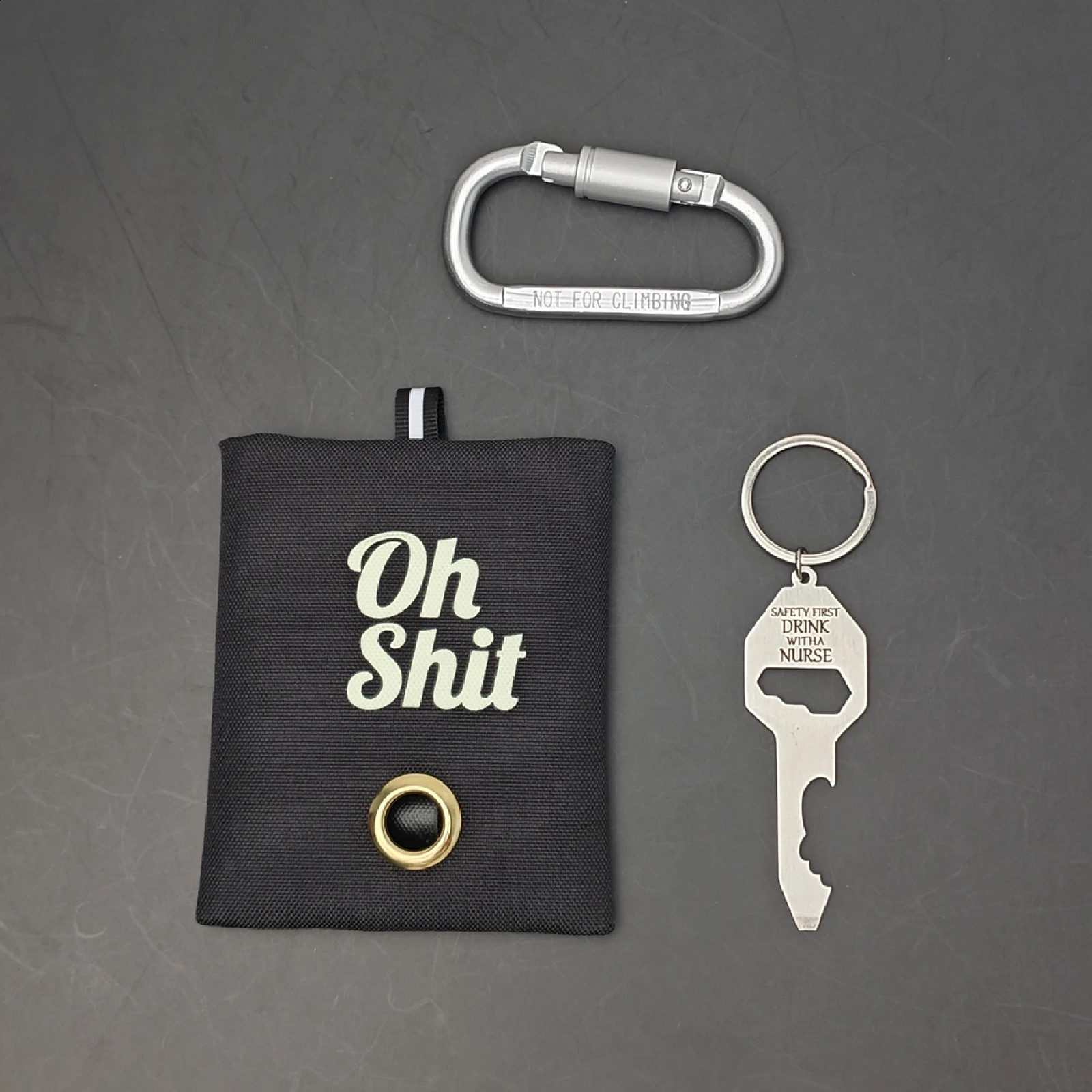 Original Keychains Carabiner in Ones Waist Backpack Accessories For Bag Fashion Essential Pendant Keychain 241227