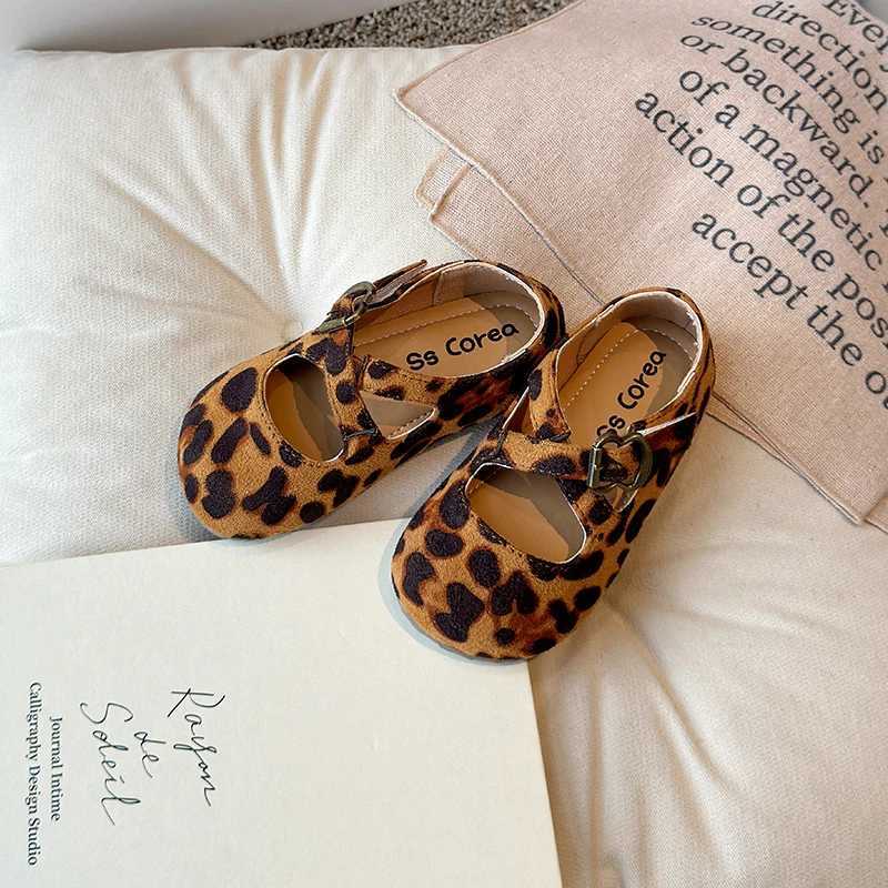 Autumn girls princess shoes suede cross straps foldable childrens flat shoes tricolor toddler covers fashionable childrens Smary Janes W241228