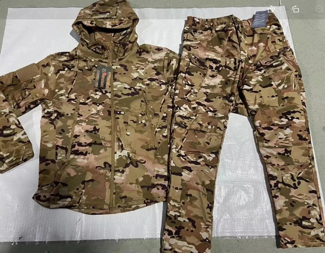 Outdoor Shark Skin Warmth Set Camo Plush Thickened Coat AutumnWinter Racing Top Does Not Include Cuff Pattern 241220