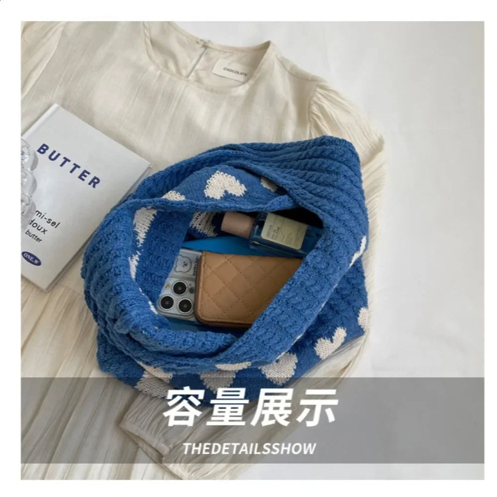 Fashion Casual Knitted Winter Womens Bags Female Large Capacity Versatile Heart-Shaped Simple Handbag Shoulder 241227