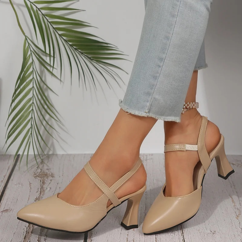 Soft Leather Solid Color Sandals Women Summer Style Thick Heels with Baotou Fashion High-heeled Womens Shoes 241228