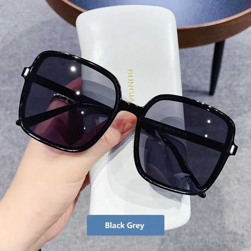 Vintage Square Womens Sunglasses Luxury Designer Sun Glasses Classic Eyeglasses Lady UV400 Big Frame Mirror Oculos De SolXJ241228