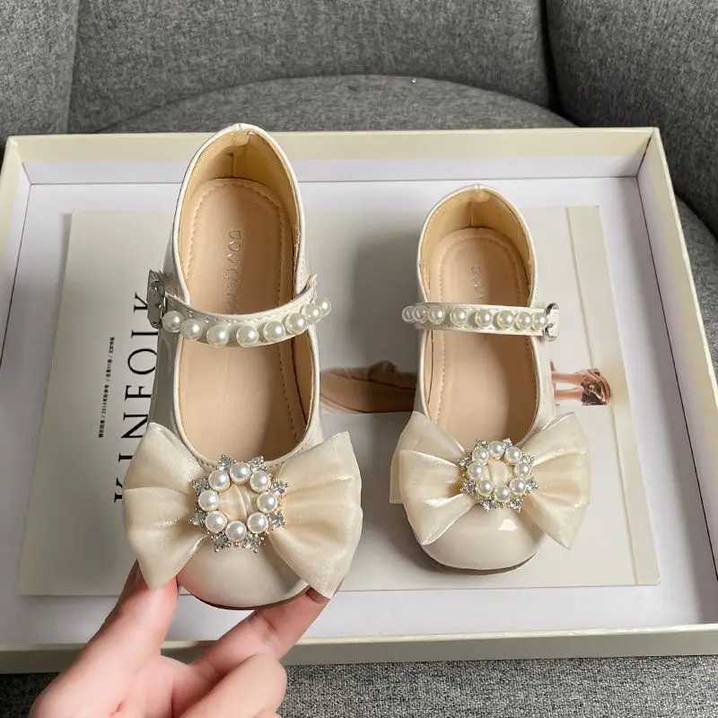 Girl Mary Jens Pearl Elegant Par Luxury Childrens Princess Shoes Flat Patent Leather Light Wedding Childrens Single Shoes 26-36 W241228