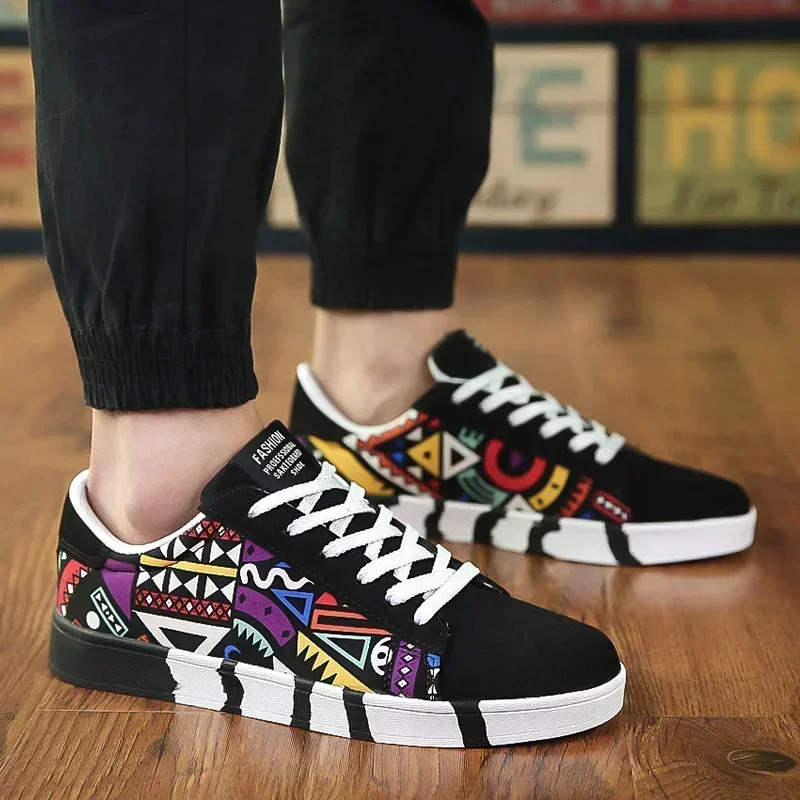 Graffiti Canvas Mens Outdoor New Men Sneakers Casual Printing Fashion Flat Vulcanized Shoes Man zapatillas hombre ddmythur