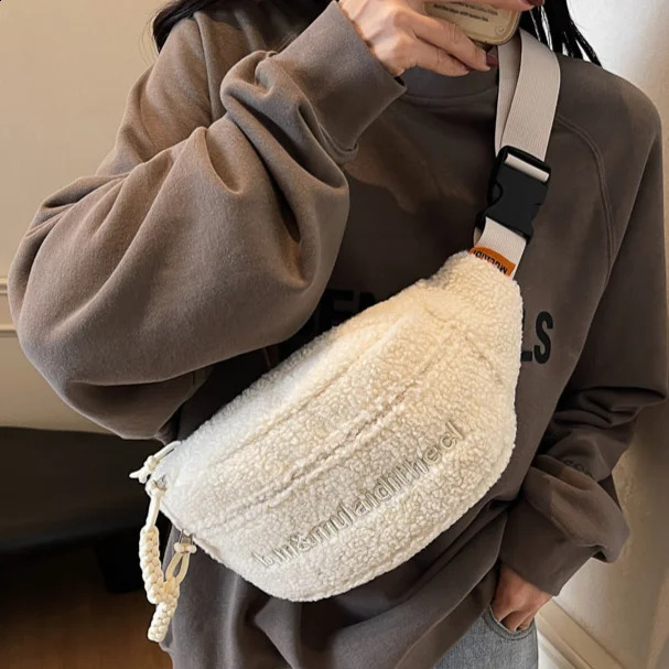 Lambswool Fanny Pack Womens Fleece Sherpa Waist Pouch Large Capacity Furry Crossbody Shoulder Bag Ladies Solid Fluffy Chest 241223