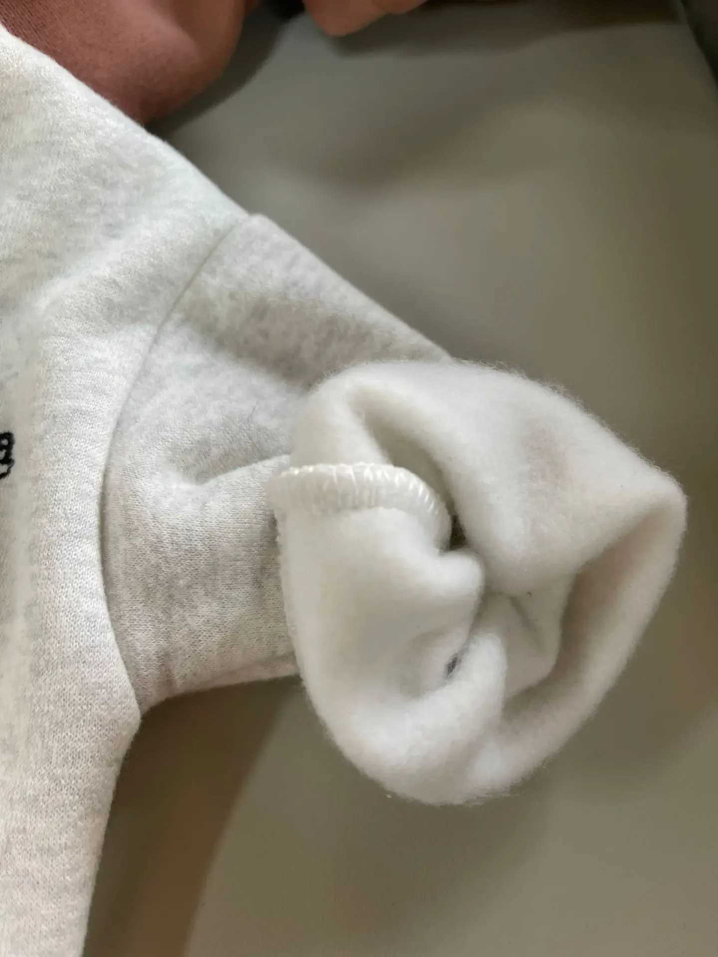 Korean Letter Babys Sets 2024 Thicken Warm Hooded Baby Sweater Pants Plush Autumn Winter Baby Clothingfor Boys Girls X241228