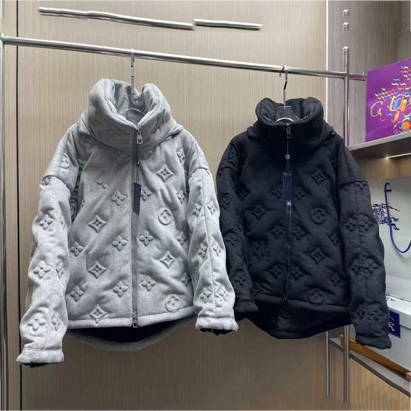 24SS Three-Dimensional Embossed Lettered Down Hooded Jacket Heavy Work Design Slim Fit Classic Design Fashionable Winter for Men and Women High Quality Jacket