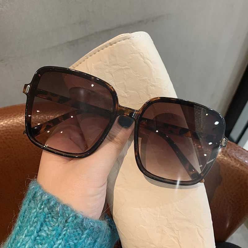 Square Sunglasses Woman Retro Vintage Gradient Sun Glasses Female Clear Lens Black White Oculos De Sol Glasses Women XJ241228