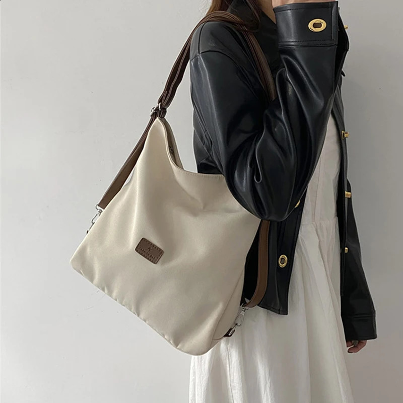 Women Top-handle Shoulder Crossbdoy Bag Handbags Nylon Casual Tote Female Purse Casual Travel Backpack 241228