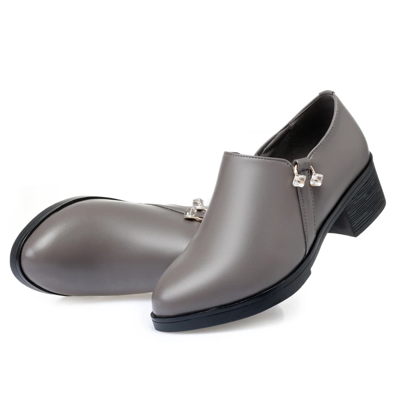 AIYUQI Women Large Size Shoes Genuine Leather Fashion Shoes Women Anti-Slip Round Toe Rhinestone Women Shoes