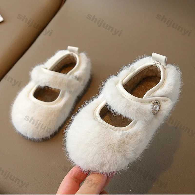 Childrens Winter Cotton Mat Warm Cotton Fur Fluffy Childrens Apartment Girls Slippers Princess Sweet Anti slip Shoes W241228