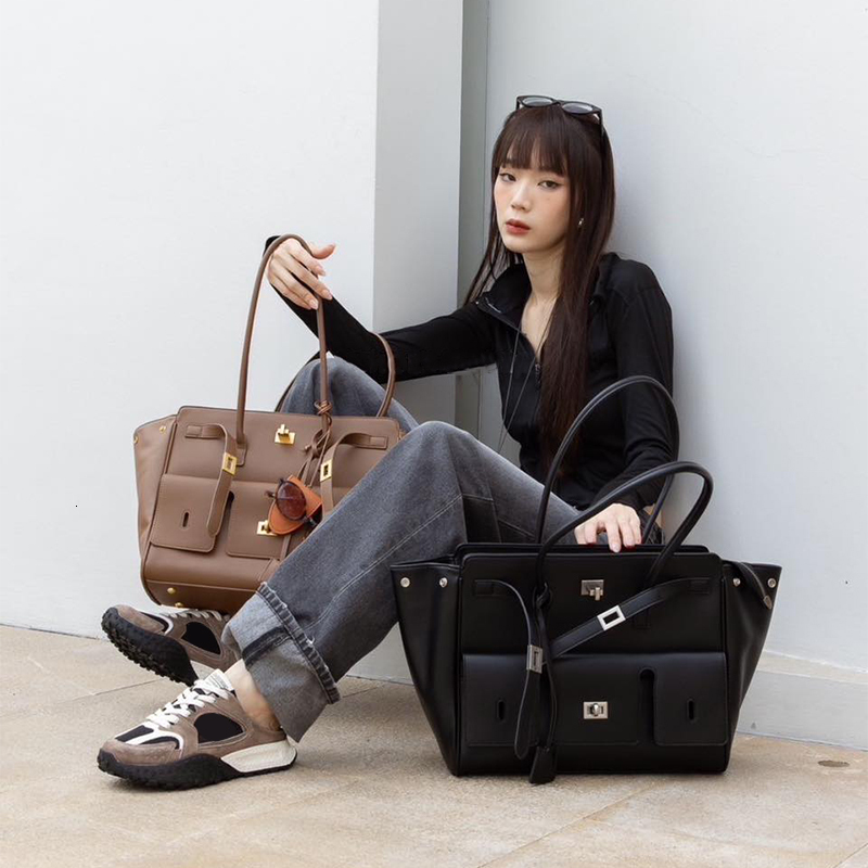 Lock Tote Wing Roomy Cluth Black Treny Genuine Leather Shopping Handbag Large Capacity Commuter Shoulder Bag For Female