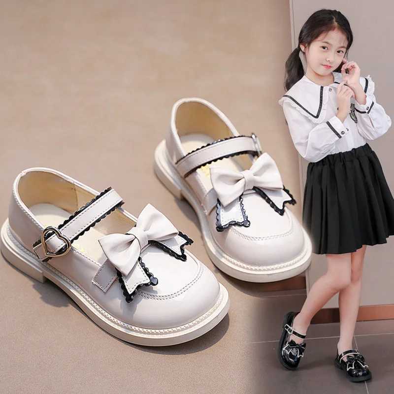Spring and autumn girls leather shoes bow bead princess cute soft comfortable childrens apartment childrens shoes W241228