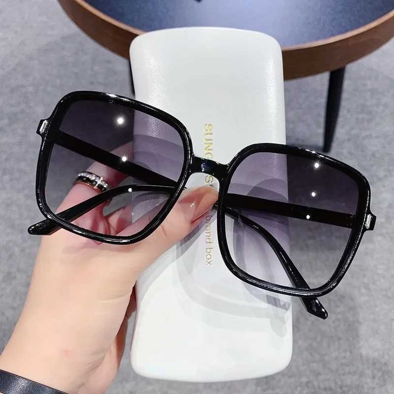 Vintage Square Womens Sunglasses Luxury Designer Sun Glasses Classic Eyeglasses Lady UV400 Big Frame Mirror Oculos De SolXJ241228