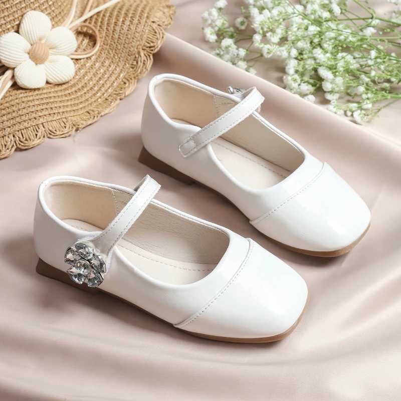 Fashion Flats Shoes Girl Trend Luxury Designer Square Toe Ballet silvery Shoes Mary Jane Casual Buckle Strap Children Shoes W241228