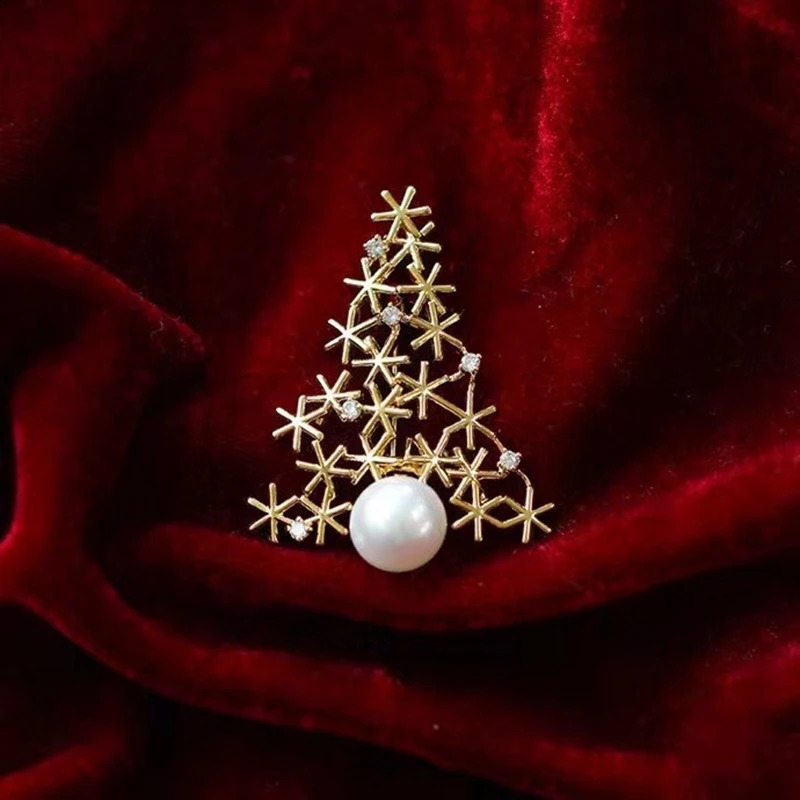 Golden Christmas Tree Snowflake Zirconia Inlaid in Snow Tree Natural Freshwater Pearl Brooch Exquisite Women Christmas Gift 241227