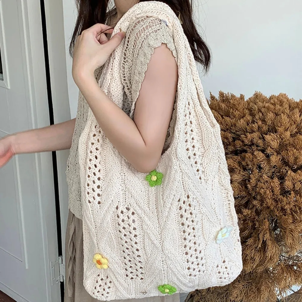 Knitted Handbags Female Large Capacity Womens Shoulder Bag Summer Beach Purses Casual Hollow Woven Shopping 241225
