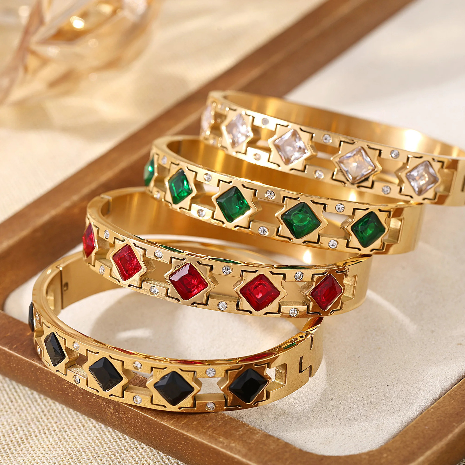 Openable Stainless Steel Bracelets For Women 18k Gold Plated Inlaid Square Zircon And Glass Stone Hollowed Womens Cuff Bracelet 241227