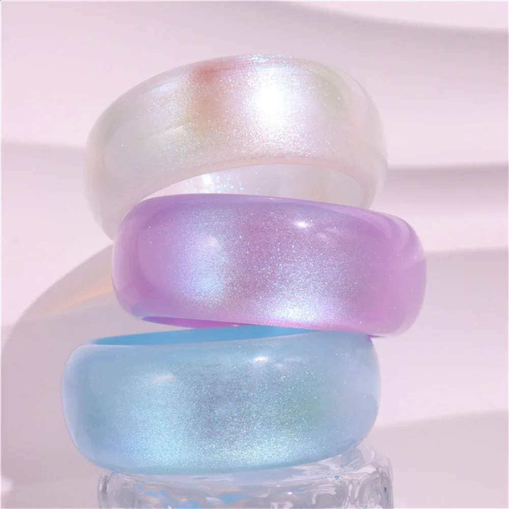 Fashion Round Jelly Colored Shiny Powder Acrylic Bangle Bracelet with Simple Geometry Beautiful Wide Face Resin Bracelet Girl 241227