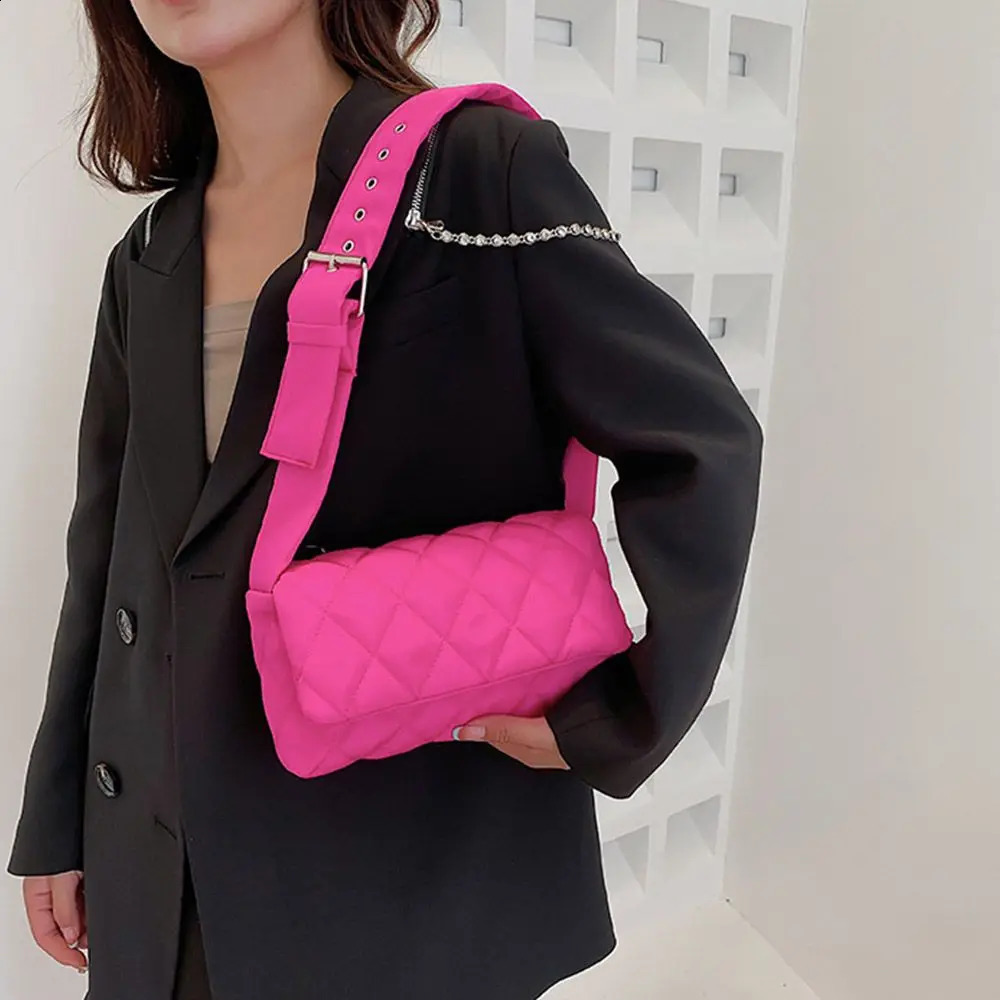 Autumn Winter Underarm Bags for Women Down Cotton Padded Plaid Shoulder Bags Fashion Quilted Handbags Girls Casual Tote 241227